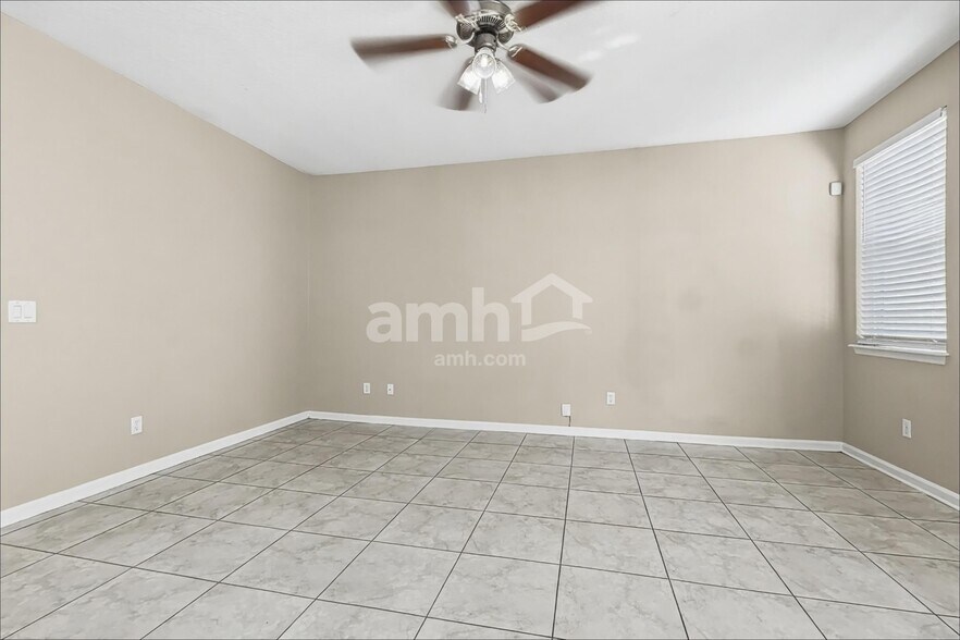 Building Photo - 4032 Ringneck Dr