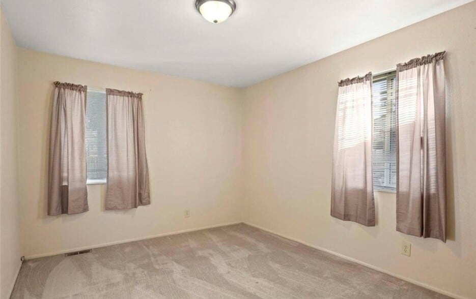 Building Photo - 2111 W 80th Ave