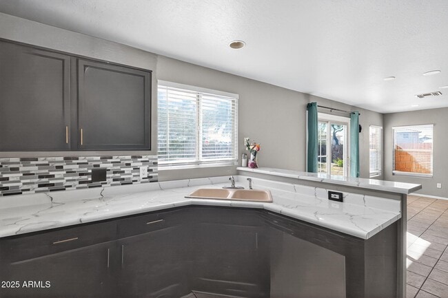 Building Photo - 12709 N El Frio St