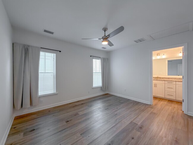 Building Photo - 2848 Blue Blossom Trail