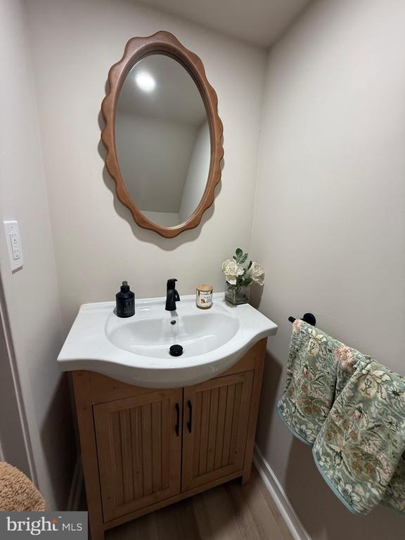 Building Photo - 7 N Christopher Columbus Blvd