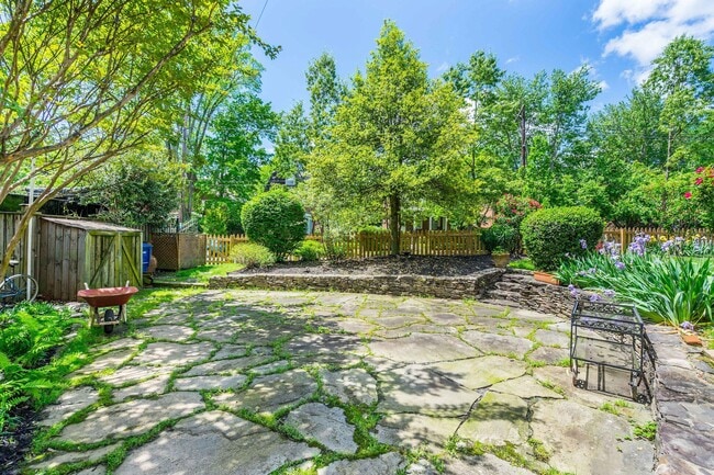 Building Photo - 4350 River Rd NW