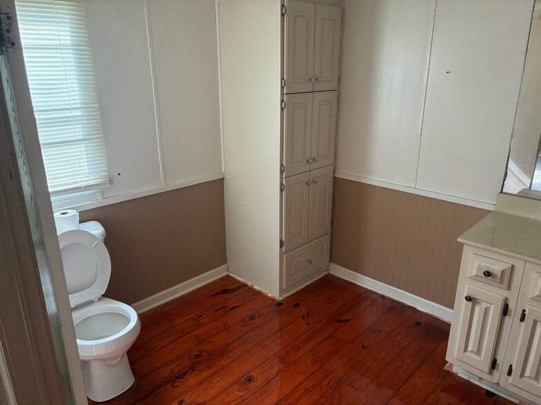 Building Photo - 4805 Old Stone Rd