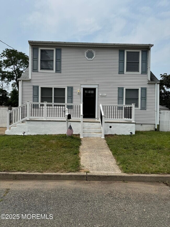 Primary Photo - 291 Park Ave