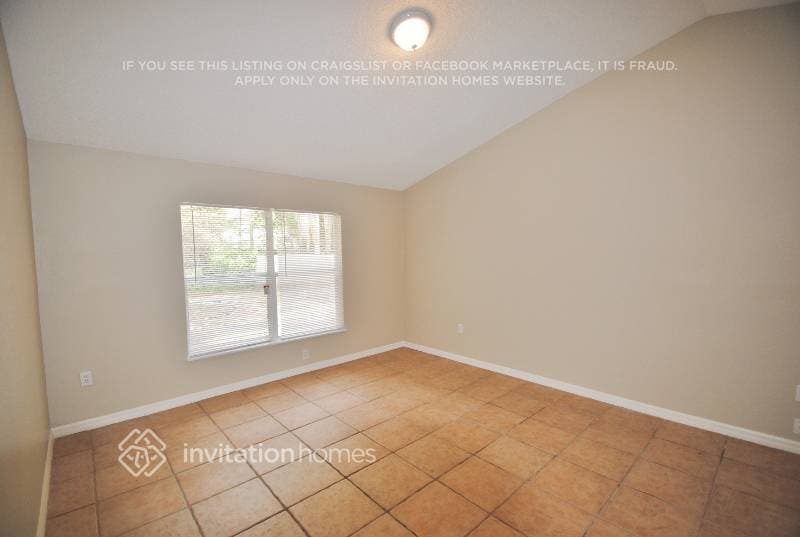 Building Photo - 6410 Golfview Ave
