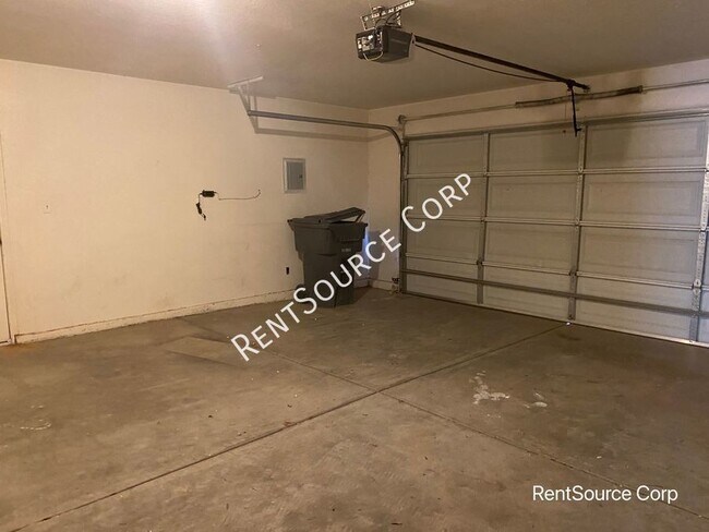 Building Photo - 34675 Pso Del Valle