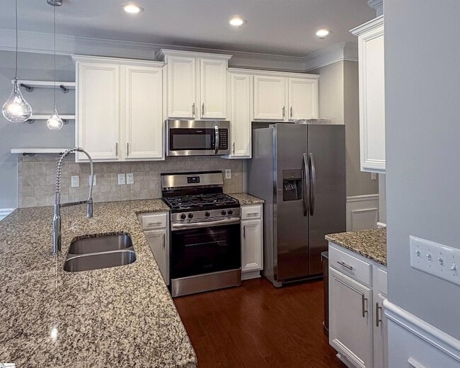 Building Photo - 428 Woodbark Ct