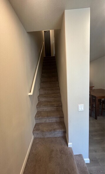 Building Photo - 14256 SW Gold Coast Ter