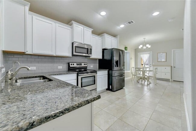 Building Photo - 401 Cane River Rd