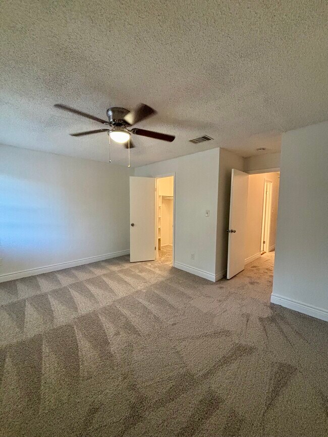 Building Photo - 7539 Abonado Rd