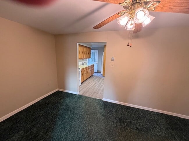 Building Photo - 1-bedroom in Hudson section of Plains