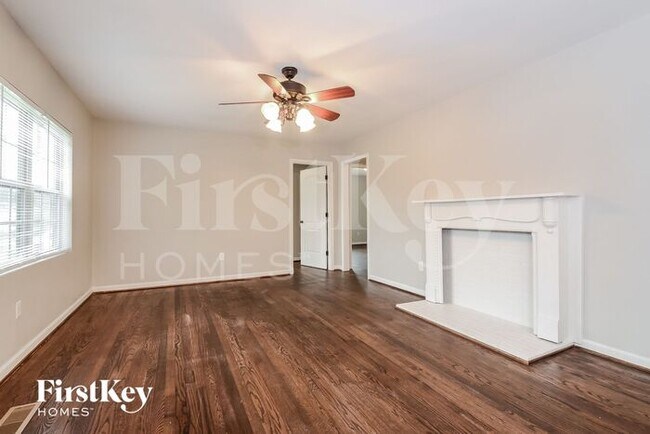 Building Photo - 2229 3rd St NW