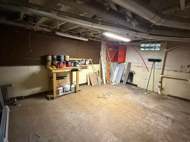 Building Photo - 514 N Court St