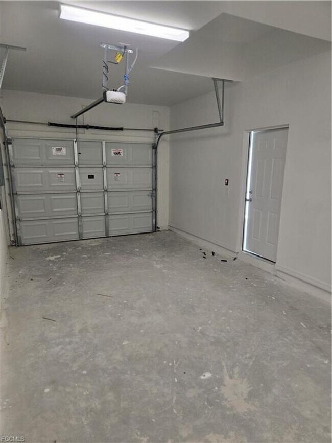 Building Photo - 2602 18th St W