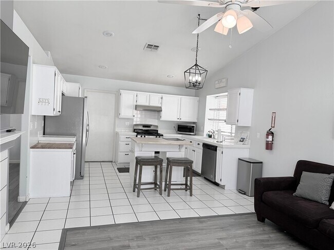 Building Photo - 4216 Totano Dr