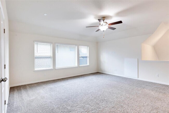 Building Photo - 6533 Leonardo Cove