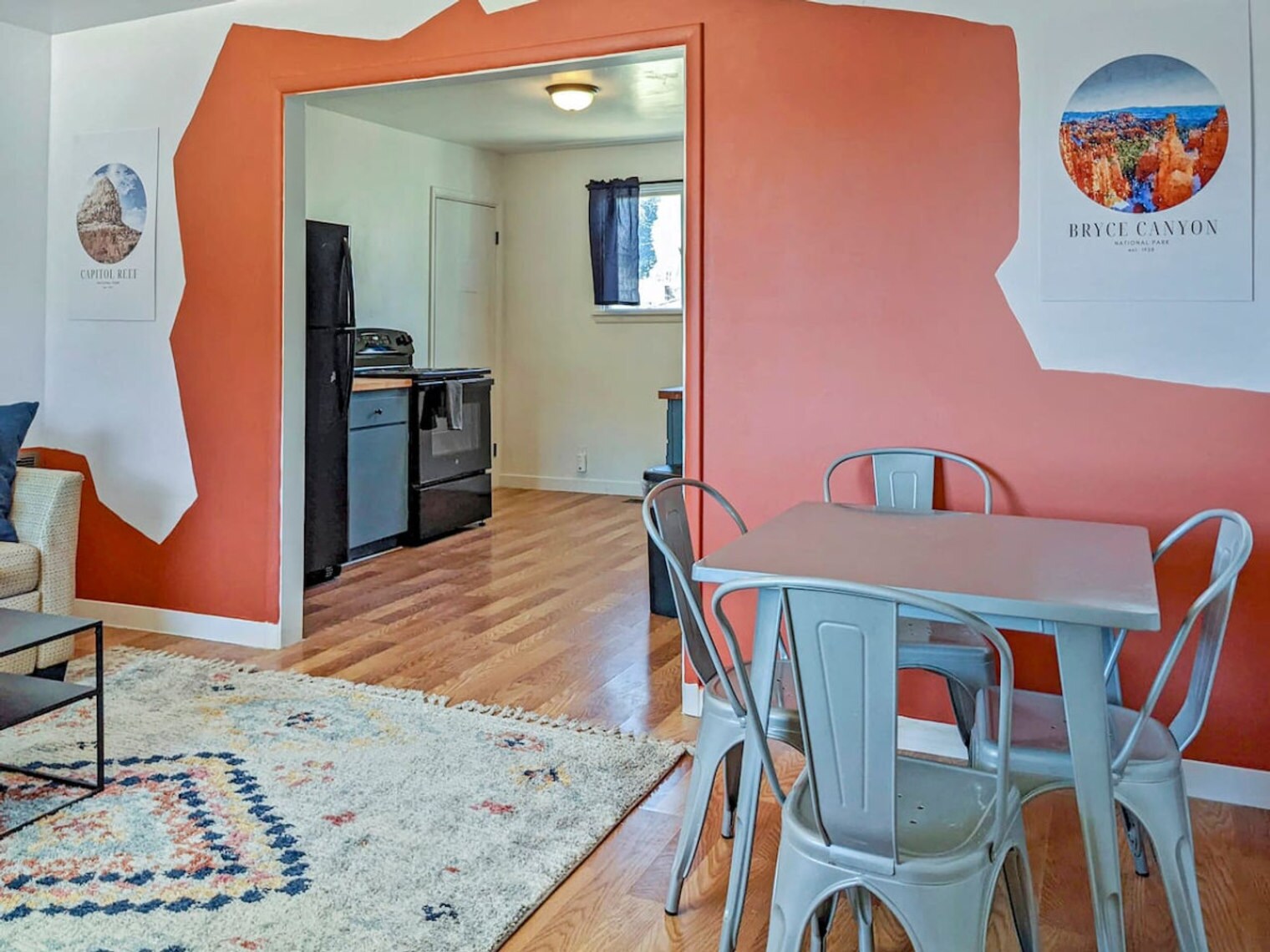 Building Photo - 170 E 100 N