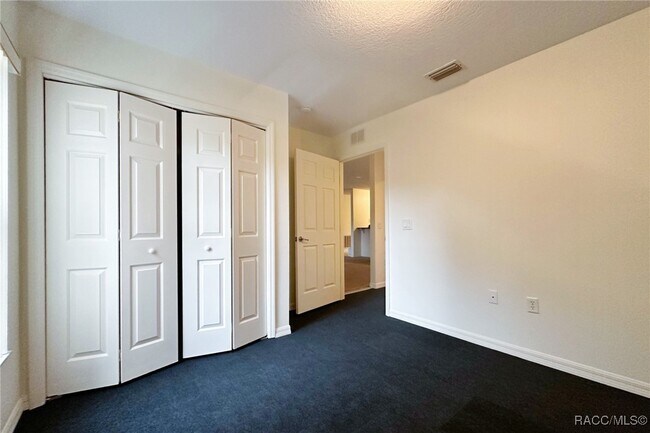 Building Photo - 4450 E Windmill Dr