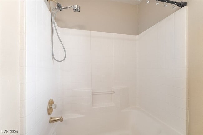 Building Photo - 1385 Dragon Rock Dr