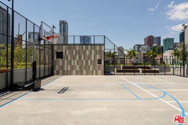 Building Photo - 230 W Olympic Blvd