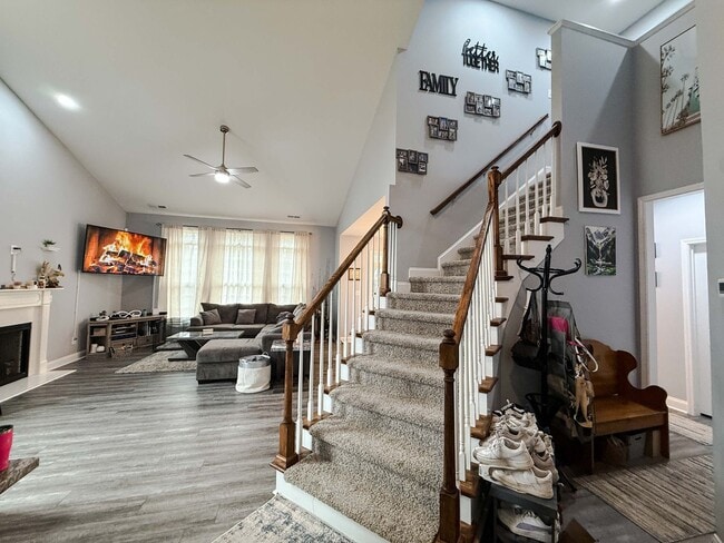 Building Photo - 7019 Laurinburg Rd