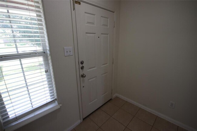Building Photo - 28994 San Bernard River Loop