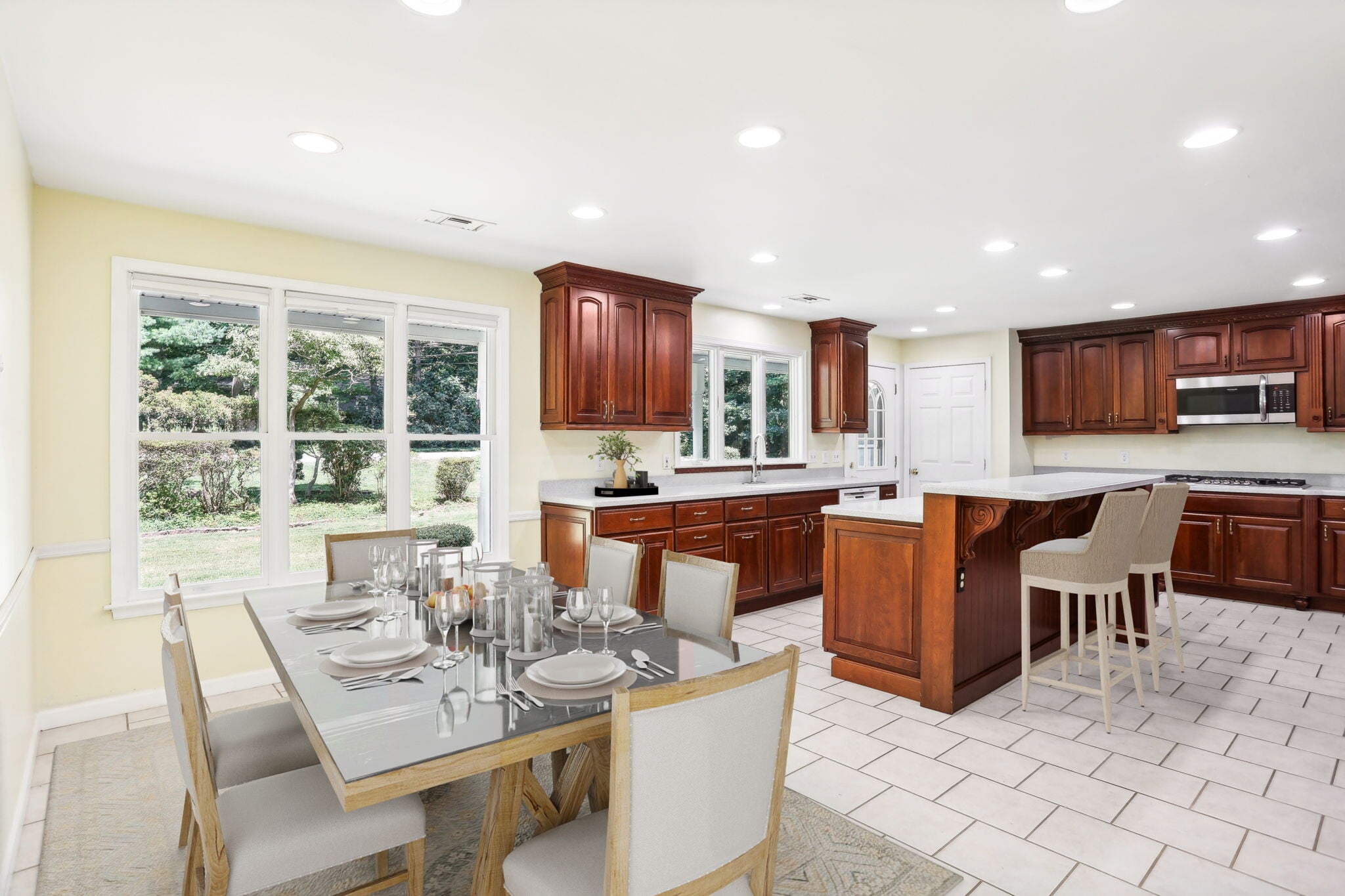 Building Photo - 1674 High Point Ln