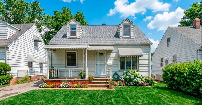 Building Photo - 15313 Fernway Dr