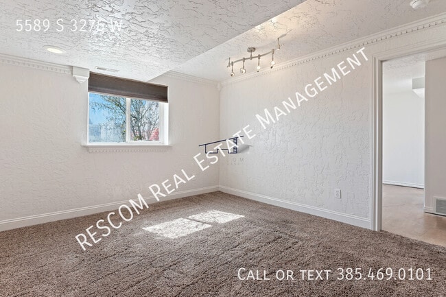 Building Photo - 5589 S 3275 W