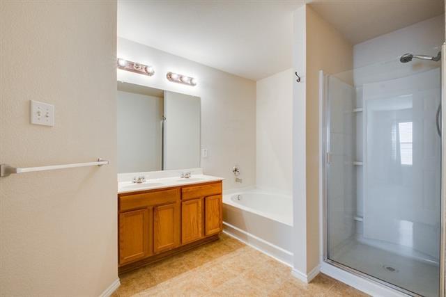 Building Photo - 12649 Harvest Grove Dr