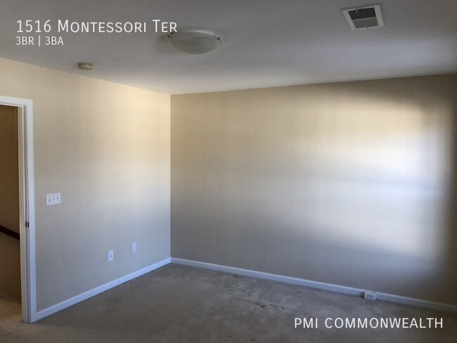 Building Photo - 1516 Montessori Terrace