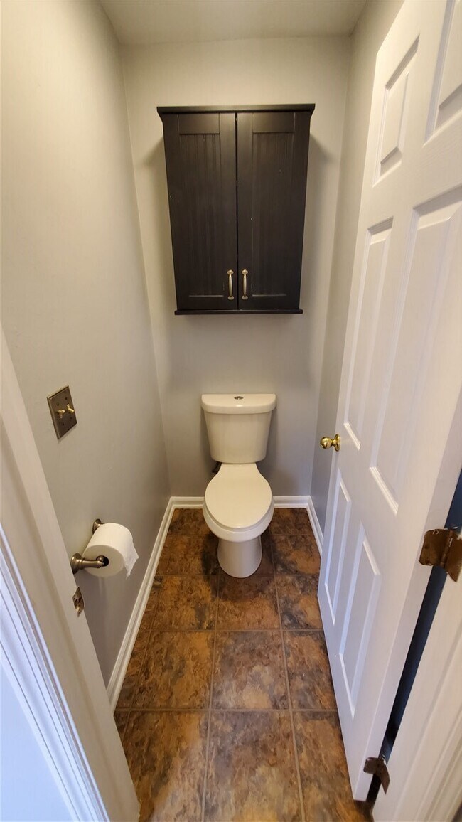 Building Photo - 4914 Ballygar Dr