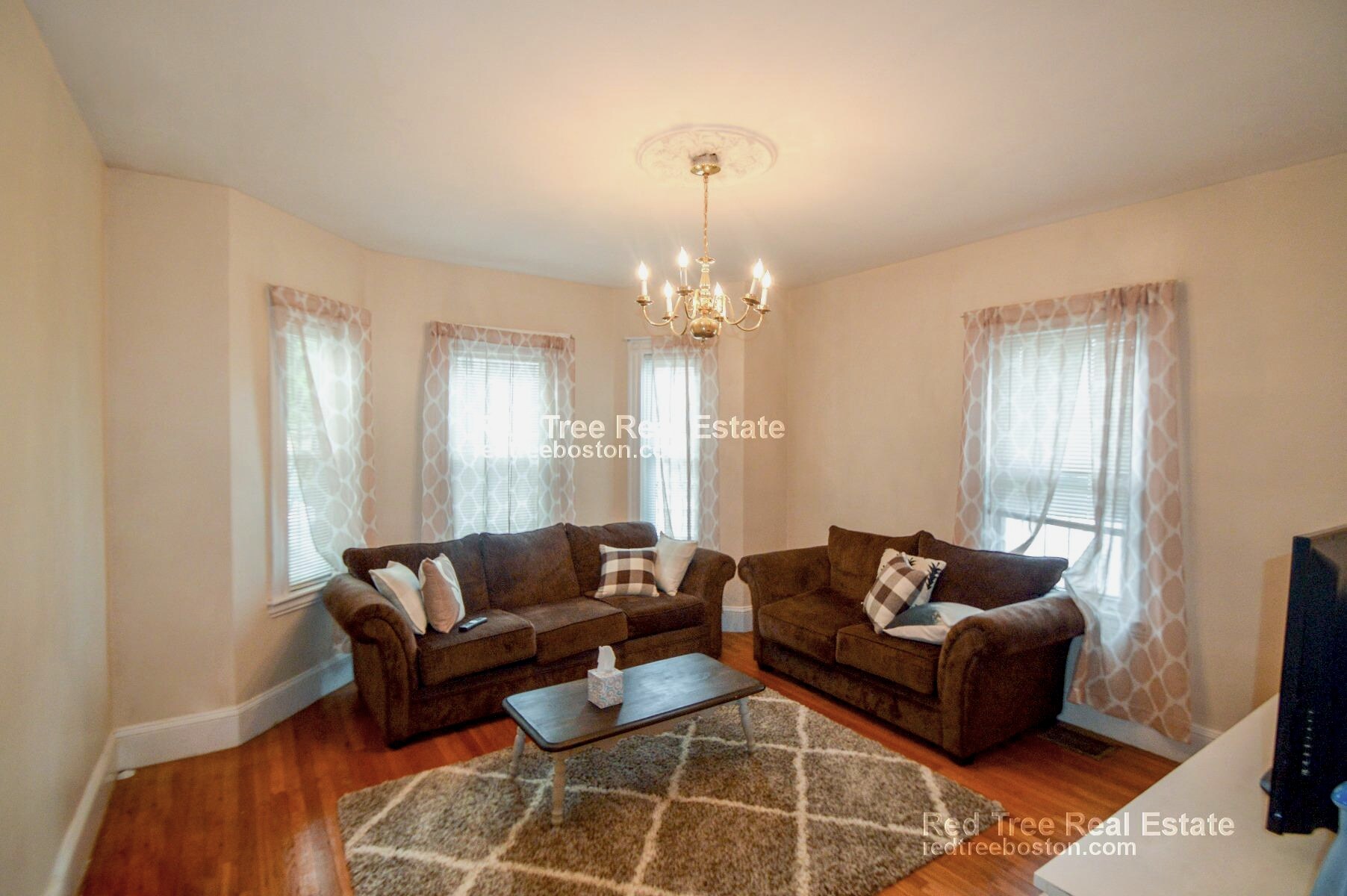 Building Photo - 201 Hillside St