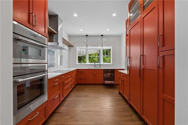 Building Photo - 1511 McLendon Ave NE