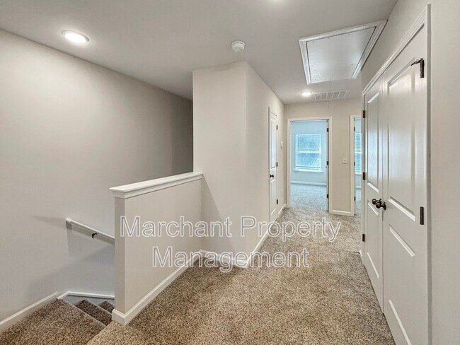 Building Photo - 119 Stoneview Way