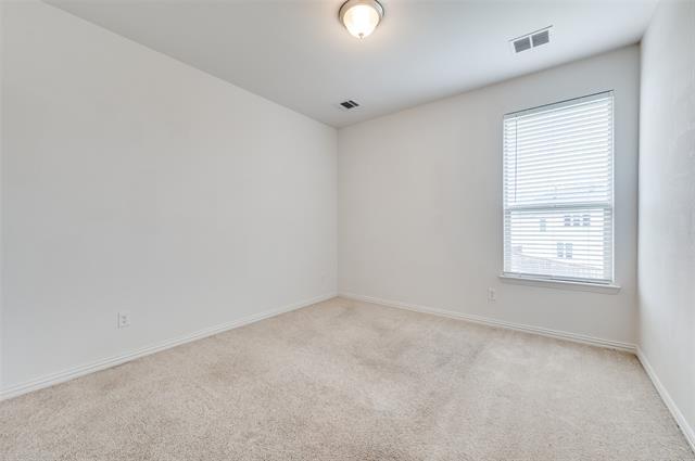 Building Photo - 533 Hummingbird Dr