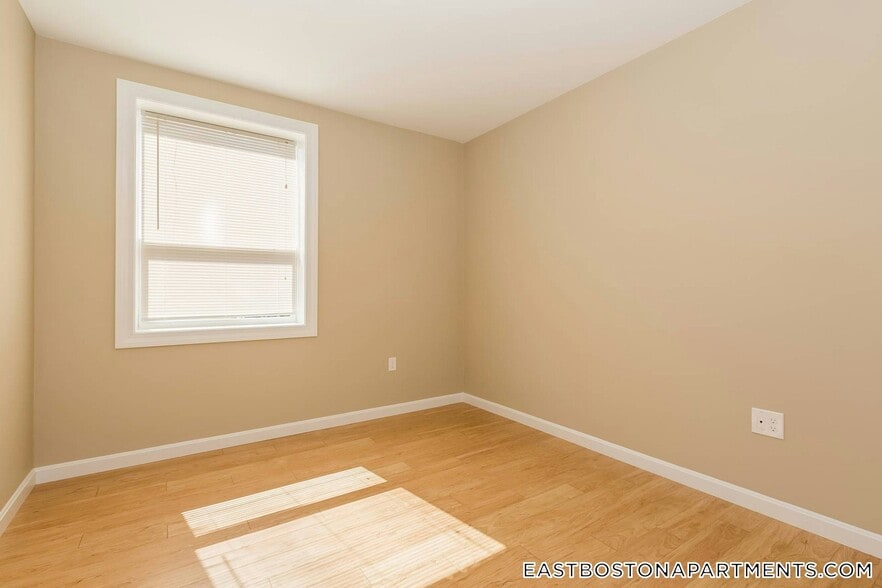 Building Photo - 34 Decatur St