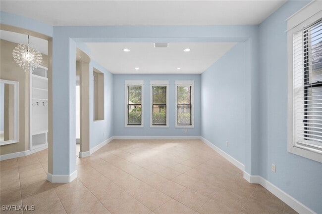 Building Photo - 12129 Country Day Cir