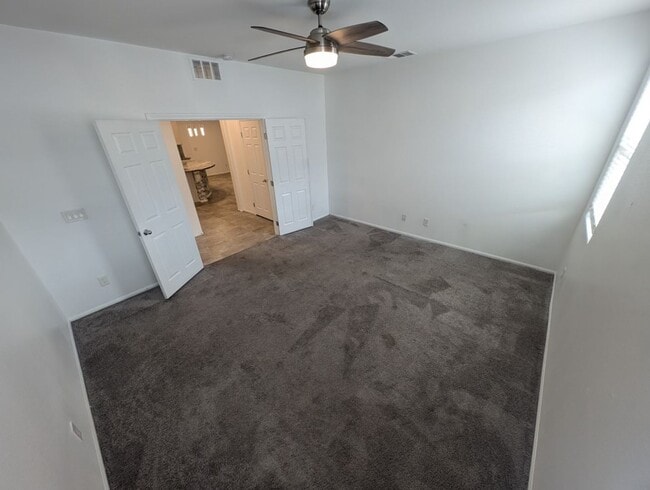 Building Photo - 4811 Shady Chestnut Ct