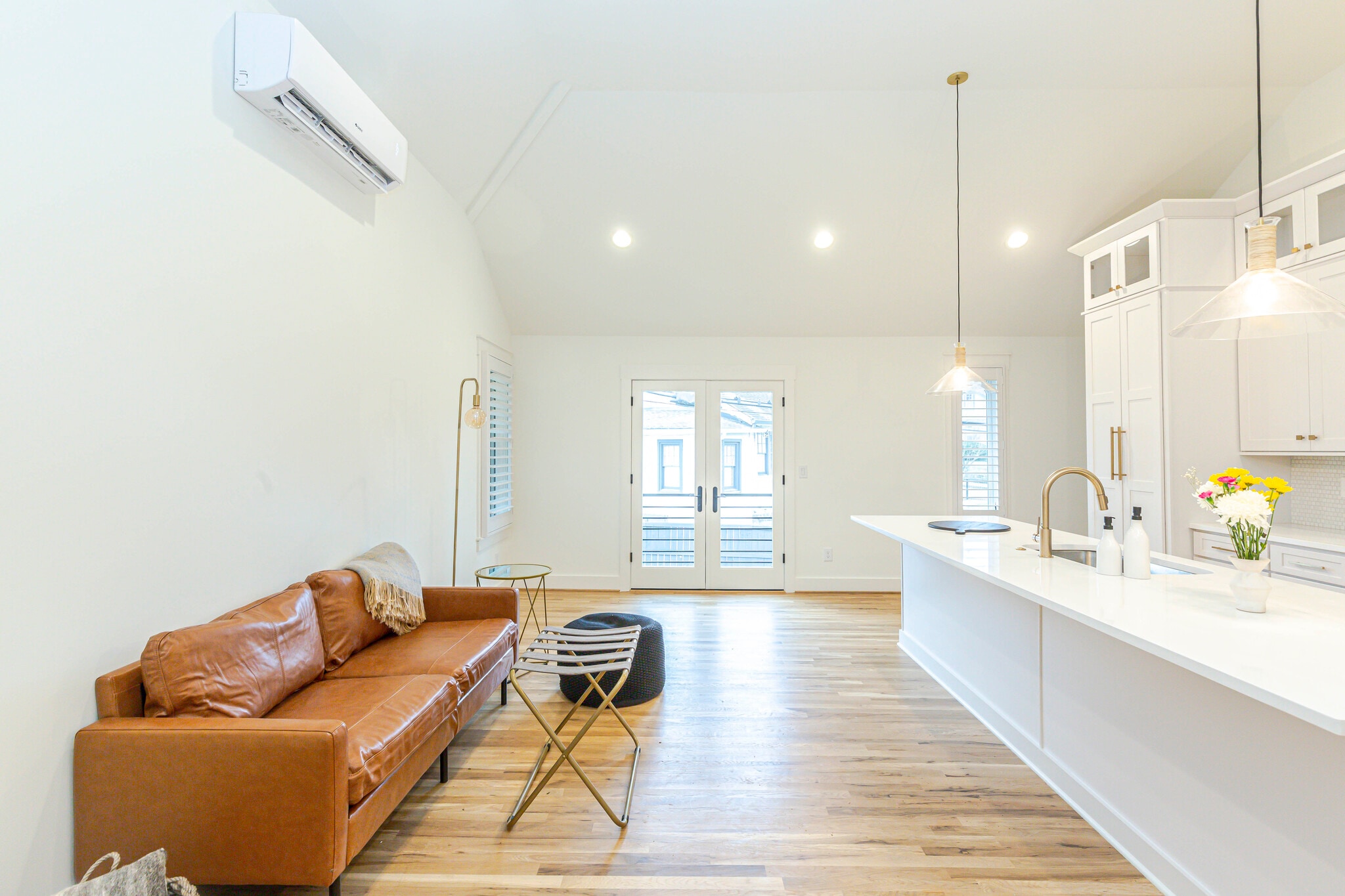 Building Photo - 2213 Belmont Blvd