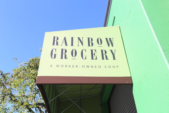 Building Photo - Mission District: Top Floor Loft w/ Roof Deck, Parking & W/D in unit