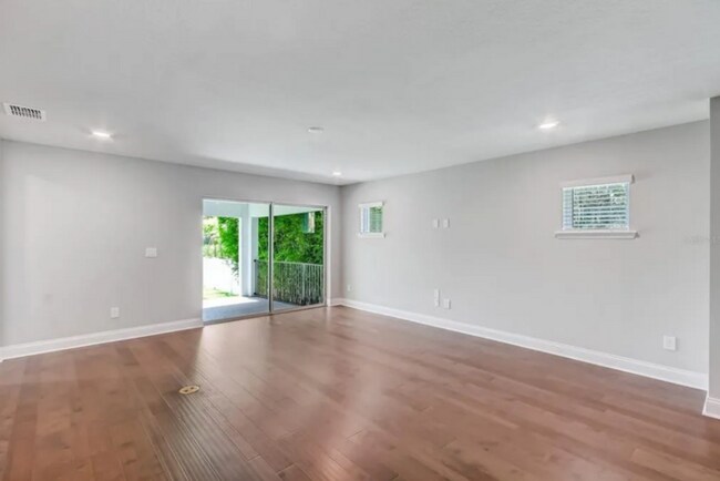 Building Photo - 1745 Hourglass Dr