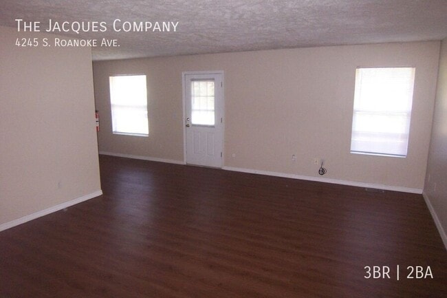 Building Photo - 4245 S Roanoke Ave