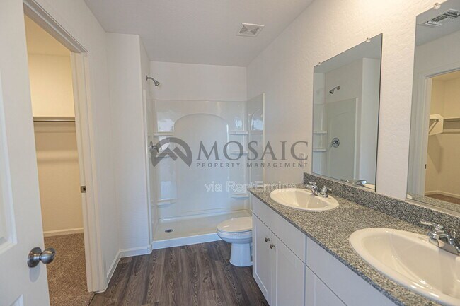 Building Photo - 1445 Jaycie Dr