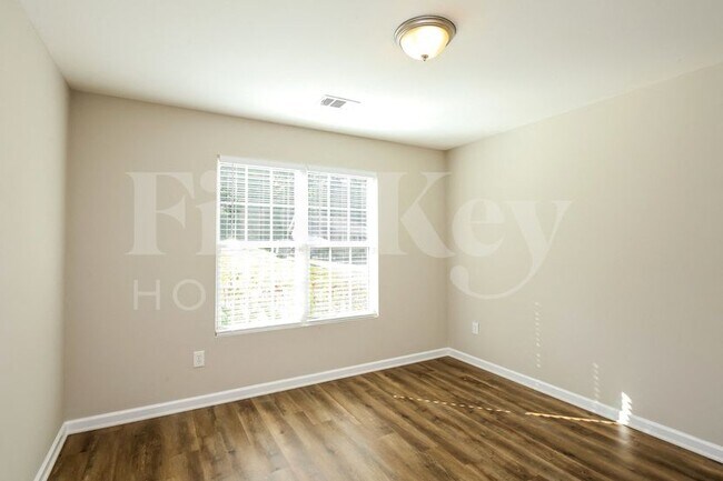 Building Photo - 294 Cedar Springs Ln