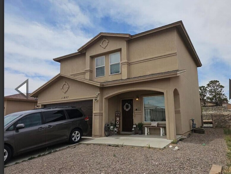 Building Photo - 11857 Jim Webb Dr