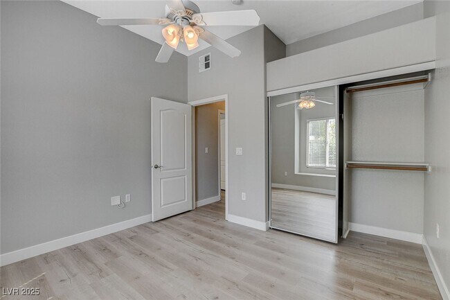 Building Photo - 8805 Jeffreys St