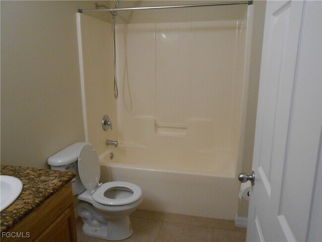 Building Photo - 501 East 10th Street