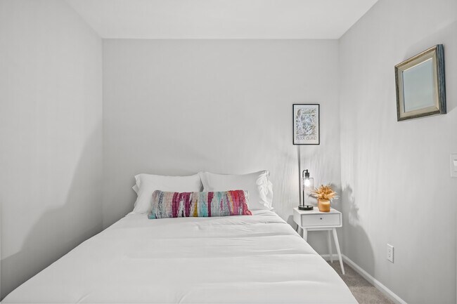 Building Photo - 395 Thayer Pond Rd