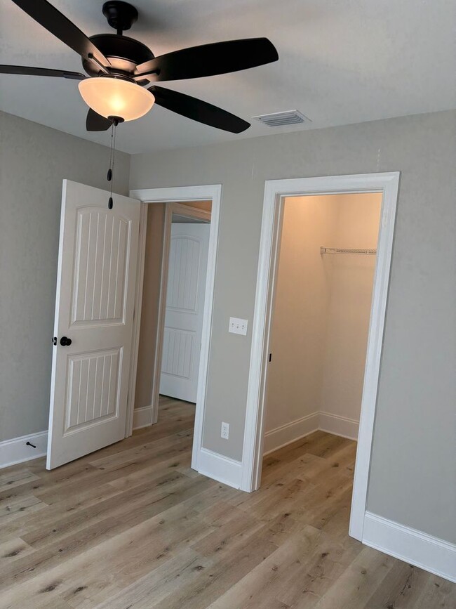 Building Photo - New 4 Bedroom Home Available Now